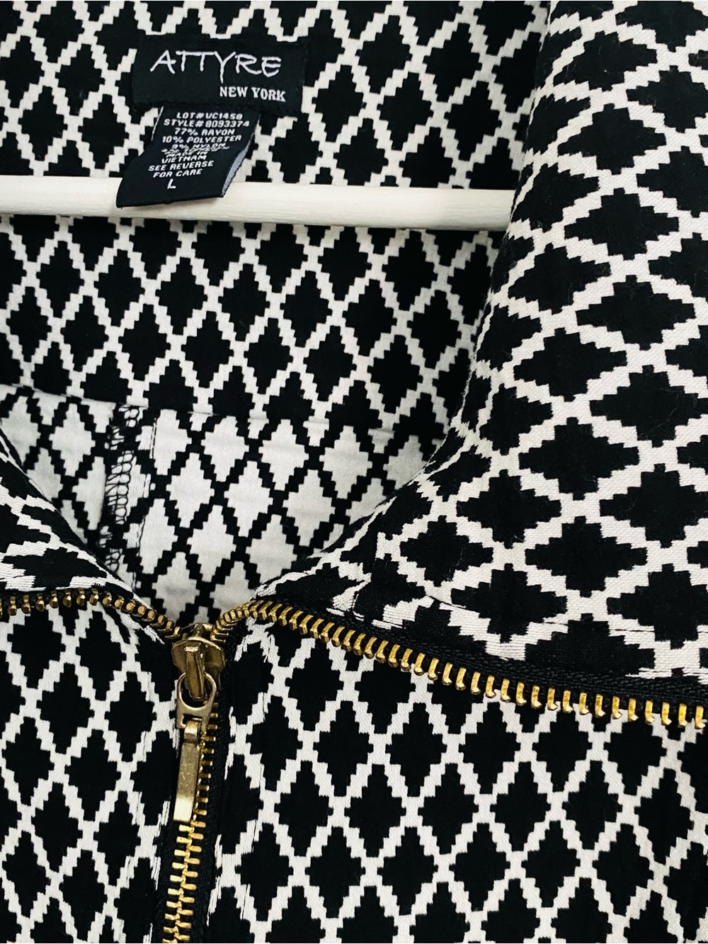Attyre New York 3/4 Sleeve Black & White Diamond-Pattern Zip Front Jacket - Picture 3 of 8